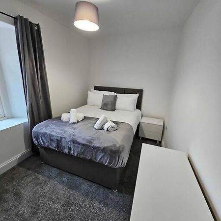 Fully Equipped Kitchen, Double Room Neath Zewnętrze zdjęcie